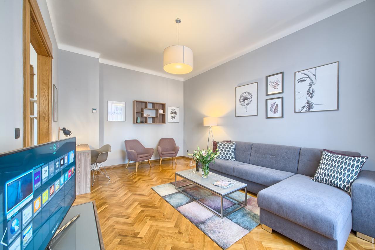 Spacious And Bright Apartment Dusni 13 Prague Extérieur photo